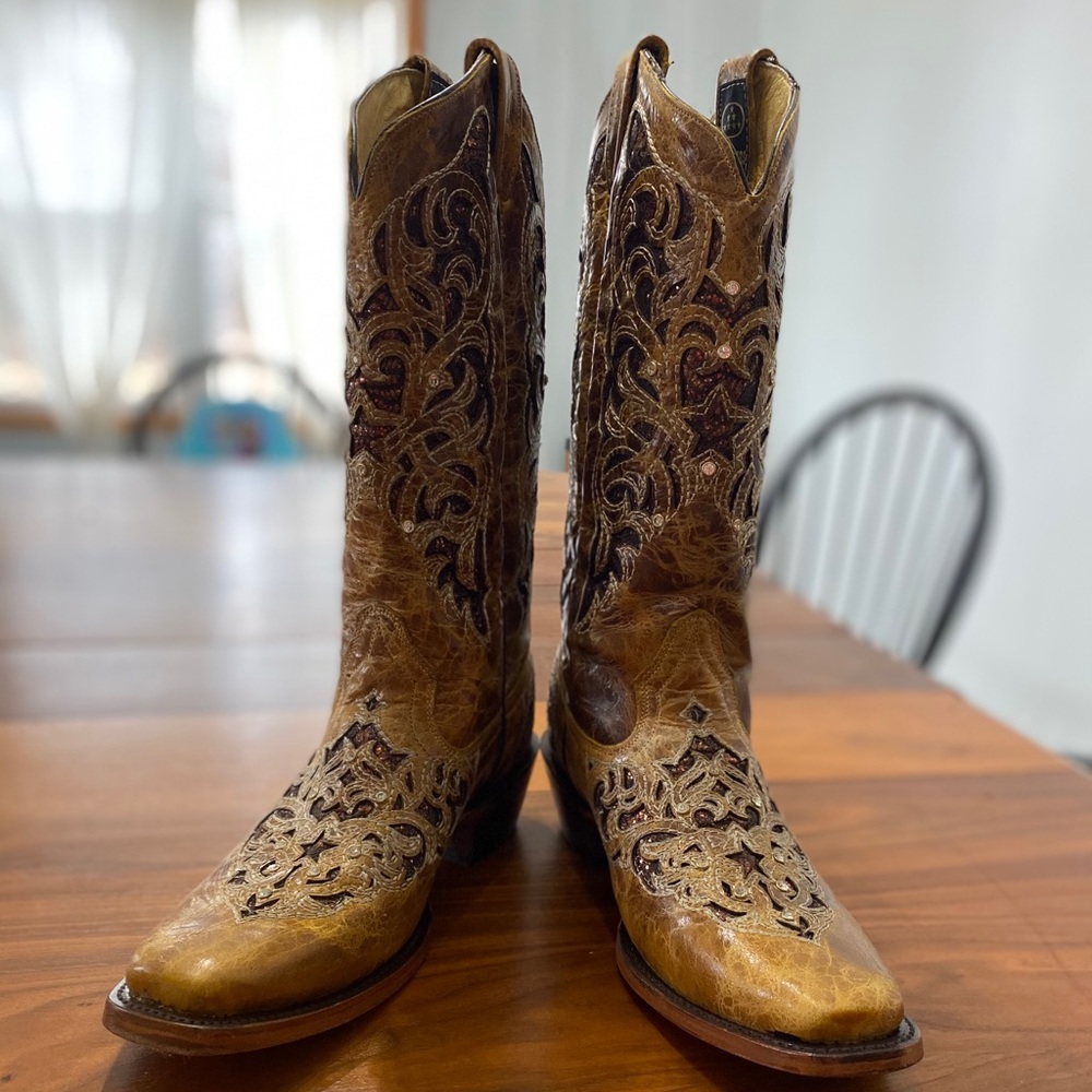 Women cowboy boot